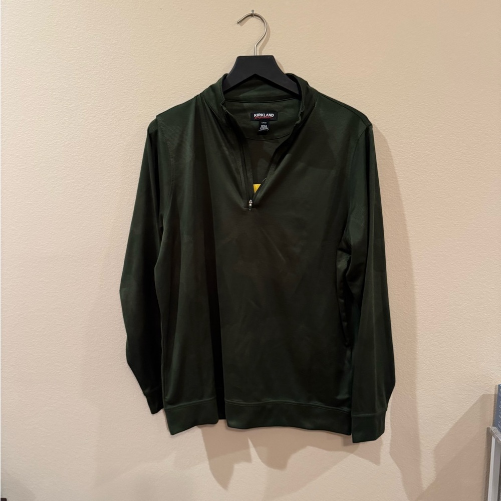 NWT Men’s Dark Green Quarter-Zip Pullover with Army Print